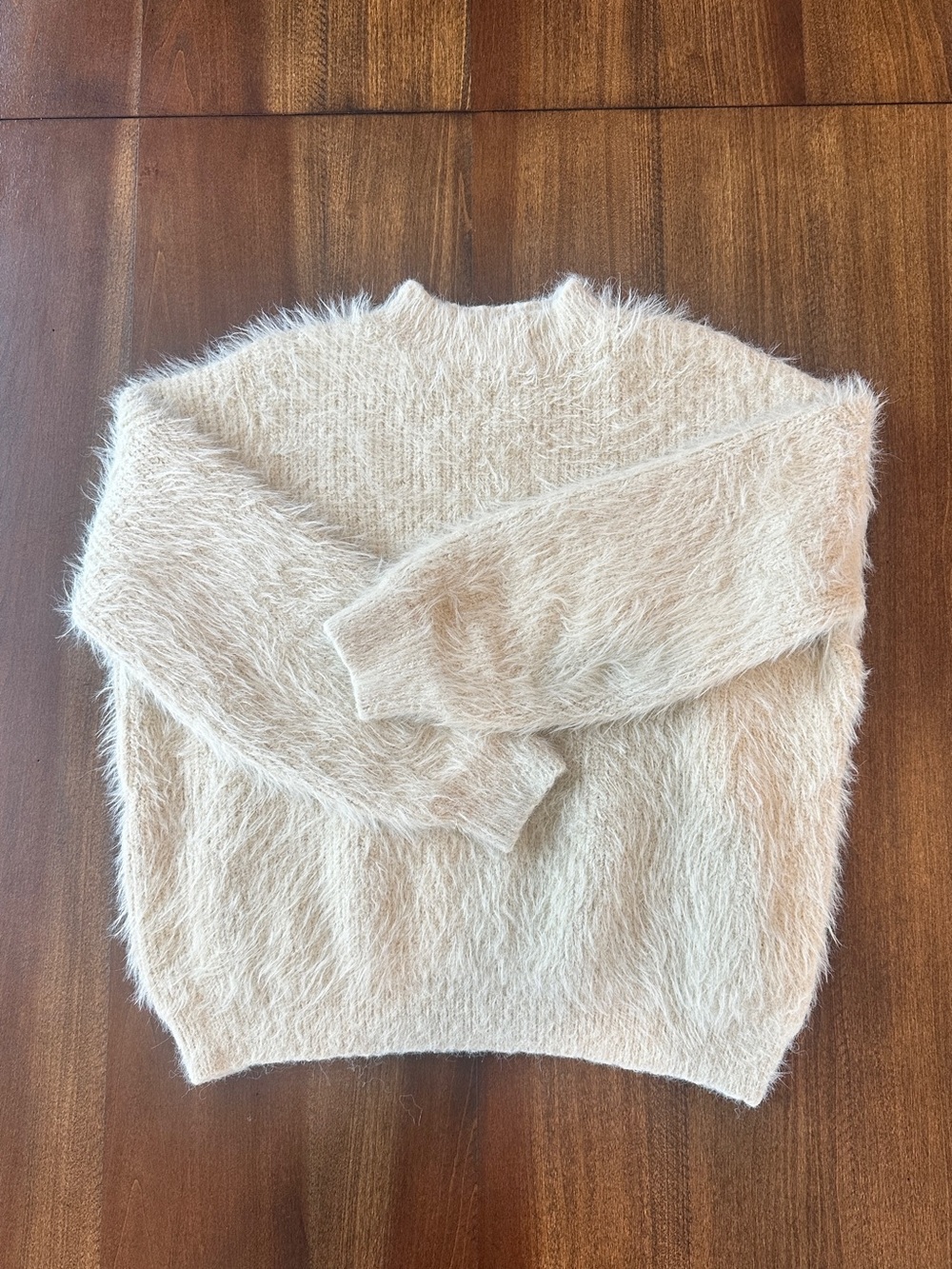 SNDYS Cream Fuzzy Eyelash Knit Sweater Size XS